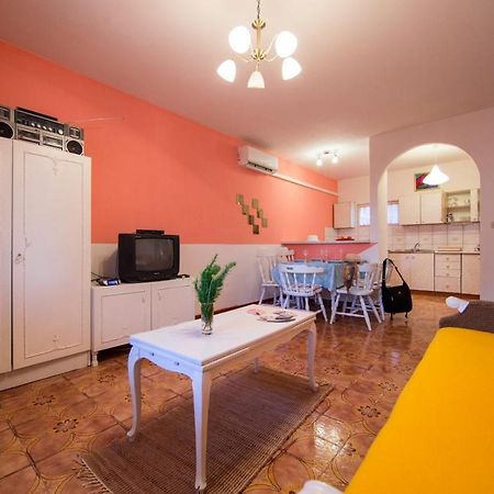 Silver Beach Apartments فيس المظهر الخارجي الصورة