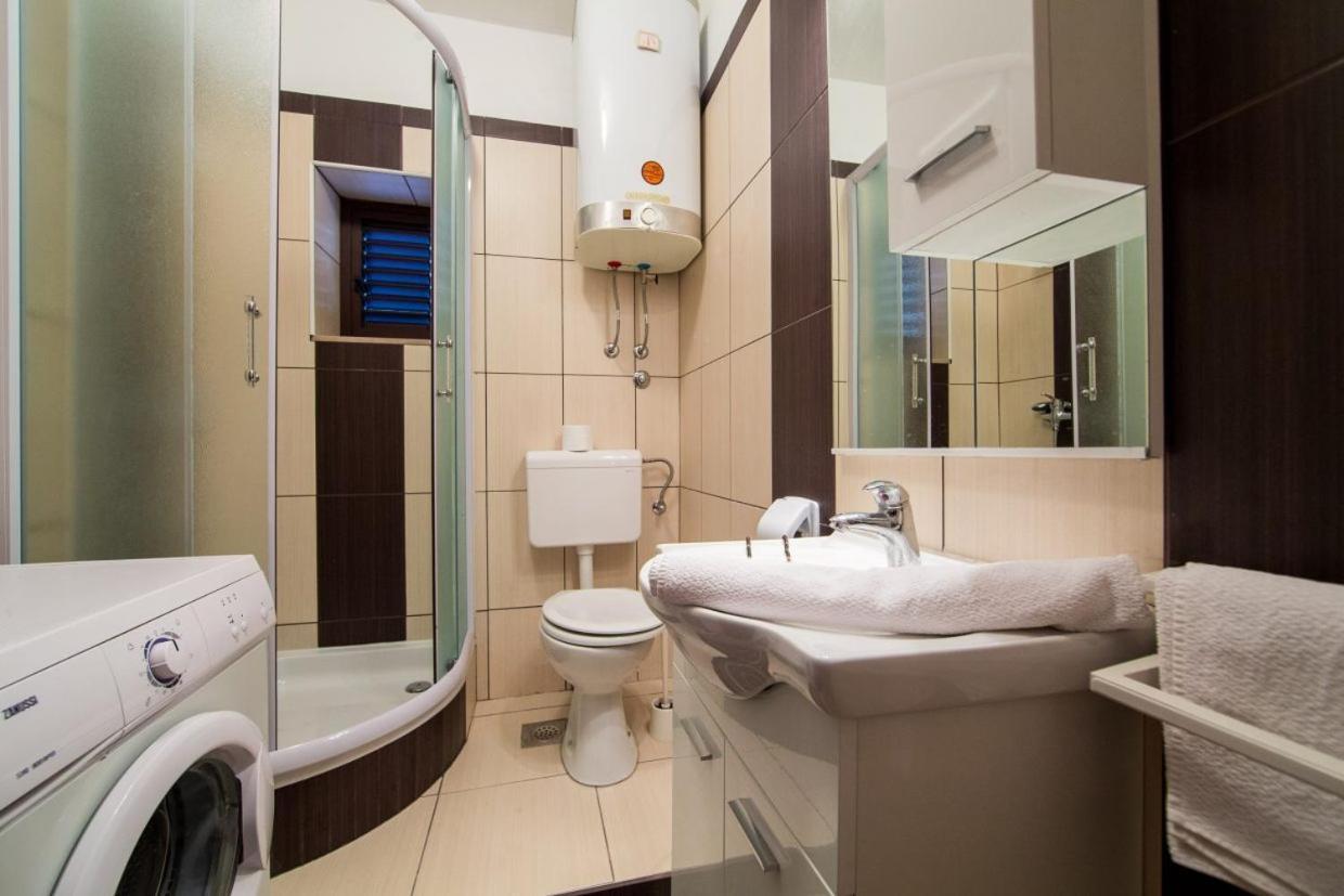 Silver Beach Apartments فيس المظهر الخارجي الصورة